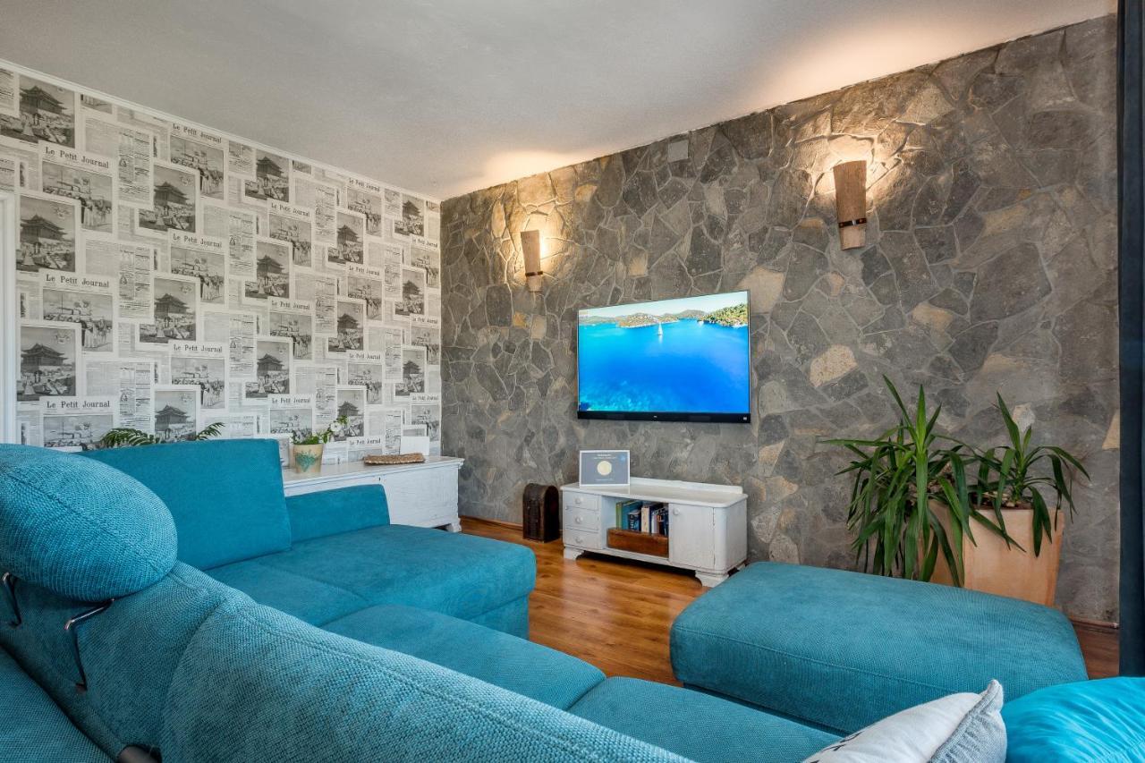 Apartment Vice シベニク エクステリア 写真